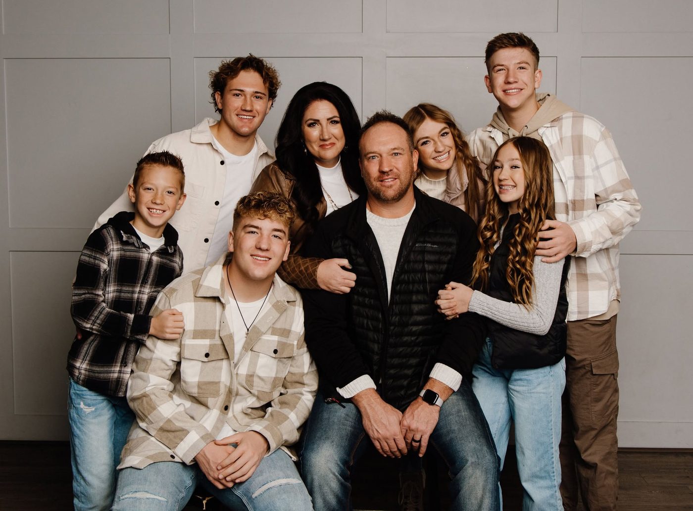 Kevin Moore with his beautiful wife Courtney and their six kids